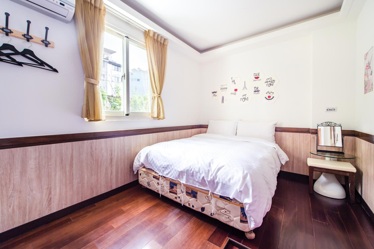 Bedroom 22