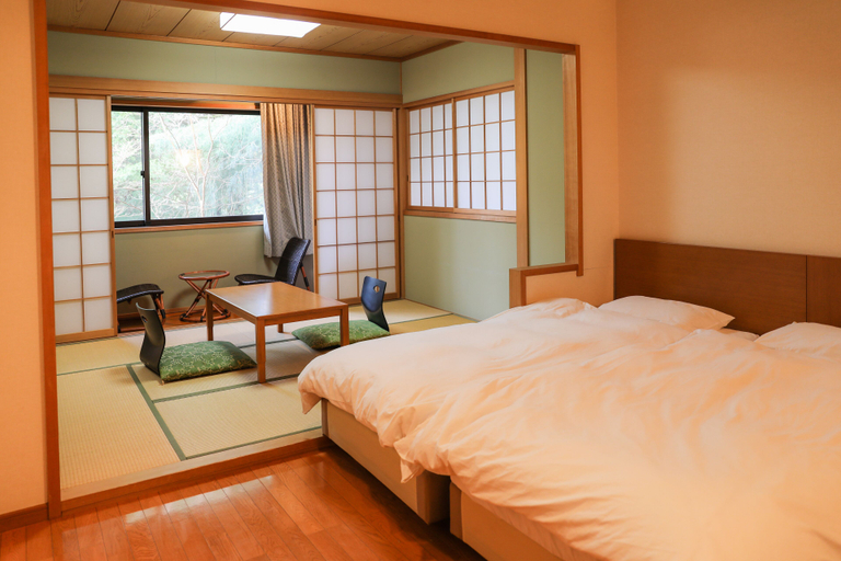 Bedroom 2, Ajisai Onsen Ryokan, Hakone