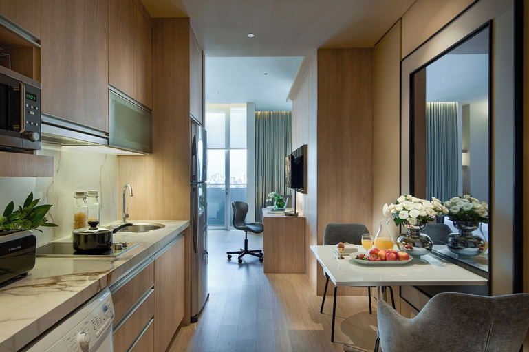 Dining Room 11