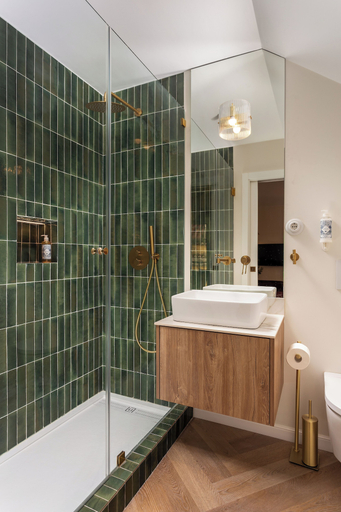 Bathroom 4, Saudade Center Alfama Duplex, Lisbon