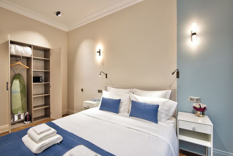 Bedroom 4, Aparthotel 9 ALBERTI Nice Centre, Alpes-Maritimes