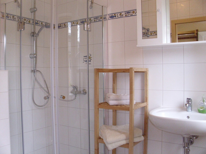 Bathroom, Bungalow in Boergerende-rethwisch mit Sauna, Rostock