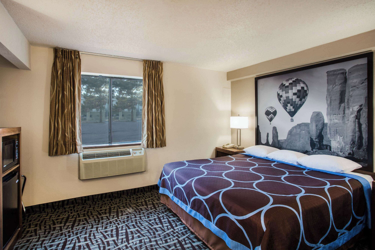 Bedroom 2, Super 8 by Wyndham Flagstaff, Coconino