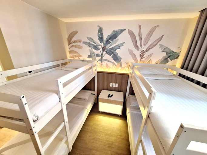 Bedroom 13