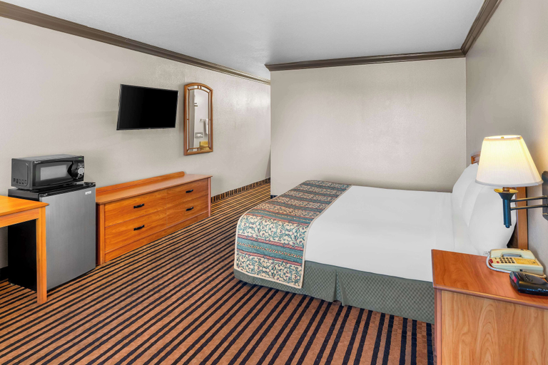 Bedroom 3, Americas Best Value Inn Vacaville Napa Valley, Solano