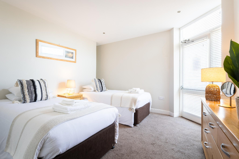 Others 3, Red Lea Apartments with Pool and Spa, North Yorkshire