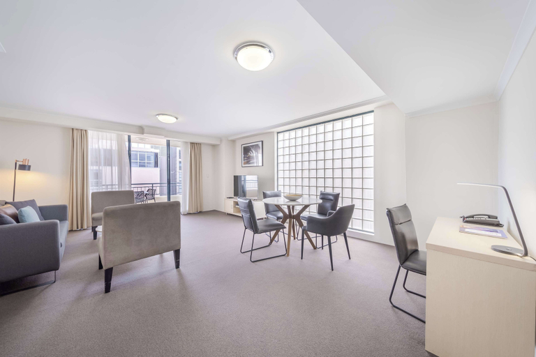 Dining Room 15