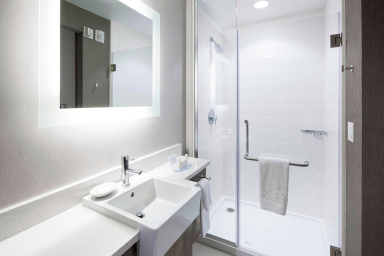 Bathroom 4, SpringHill Suites by Marriott Clearwater Beach, Pinellas