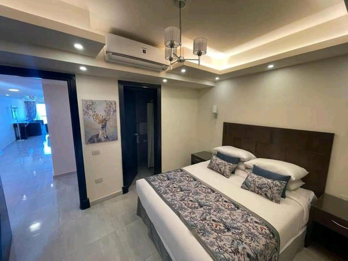 Others 4, Penthouse in Porto Sokhna Pyramids, 'Ataqah