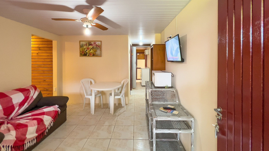 Others 5, AP 40 Ala Bombinhas Residencial Solavir, Bombinhas