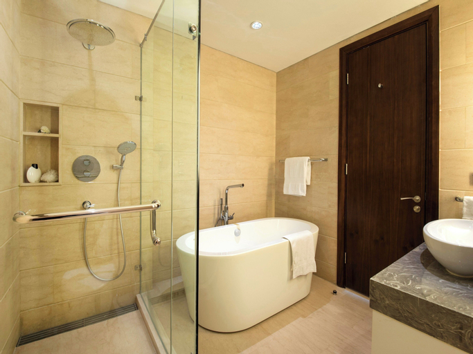 Bathroom 12