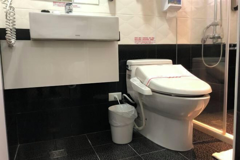 Bathroom 9