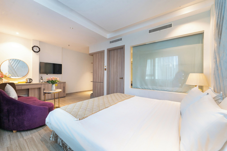 Bedroom 8