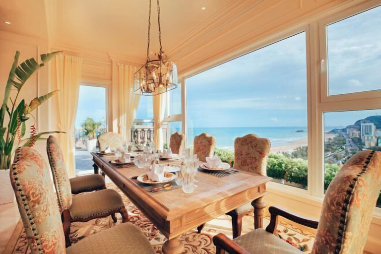 Dining Room 26