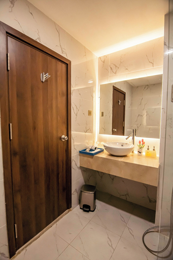 Bathroom 3