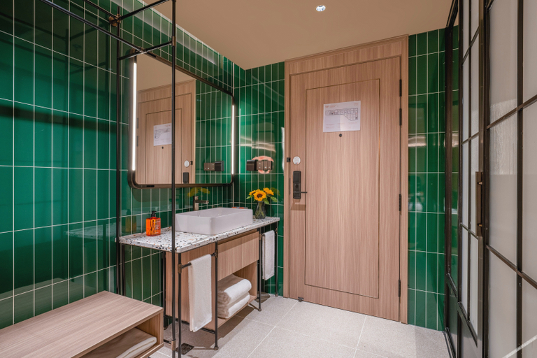 Bathroom 3, Orange Hotel Chaozhou Ancient City People's Square, Chaozhou