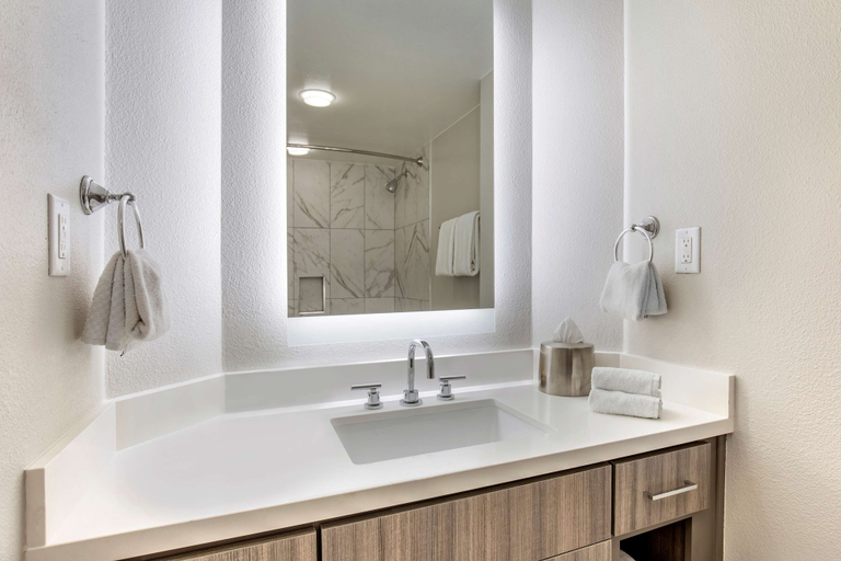 Bathroom 7