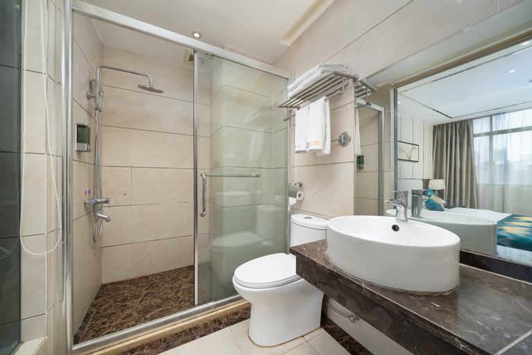 Bathroom, Guihe Tongcheng Hotel, Guigang