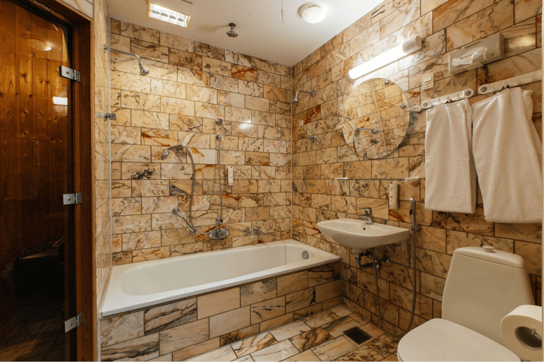 Bathroom 2, Centrum 24-7, Viborg
