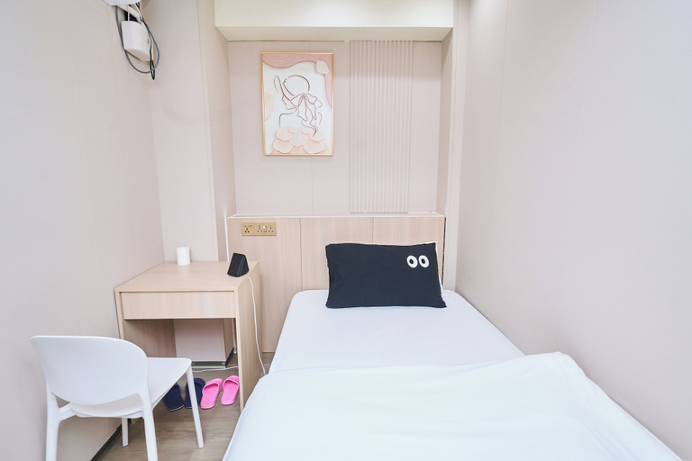 Bedroom 3, Serene Smart Stay, Kowloon