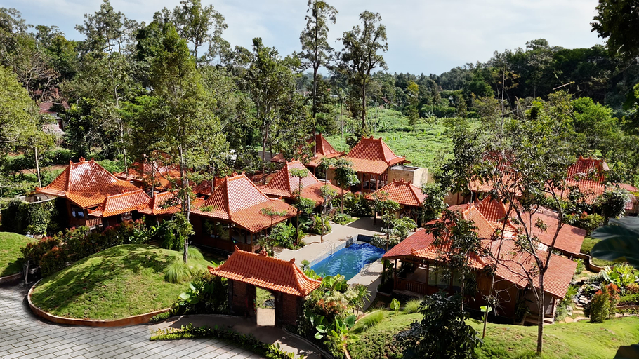 Karenina Agung Resort, Semarang