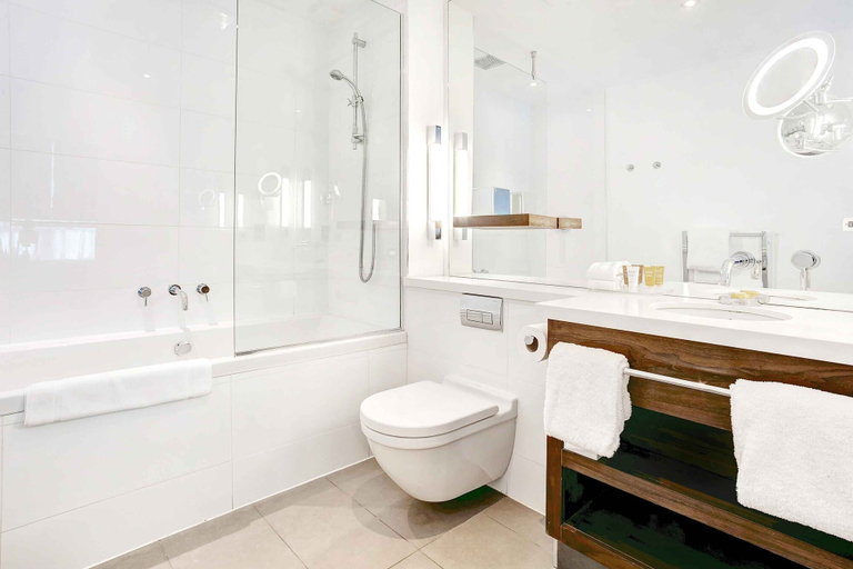 Bathroom 4, Sandman Signature Hotel Newcastle, Newcastle upon Tyne