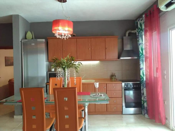 Others 2, Vasia's maisonette, Central Macedonia