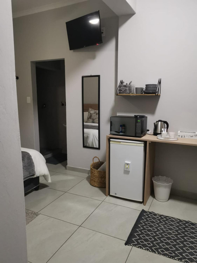 Others 5, Stay@Opstal, City of Tshwane