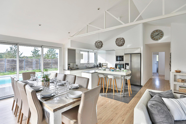 Dining Room 3, Villa du golf - proche plage, Vendée