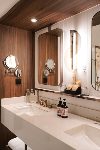 Bathroom 11