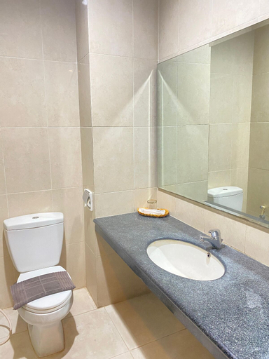 Bathroom 15