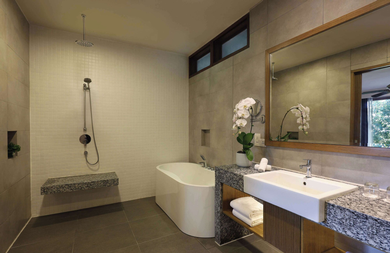 Bathroom 29