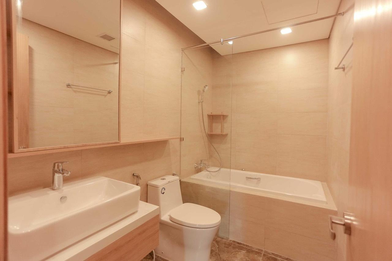 Bathroom 11