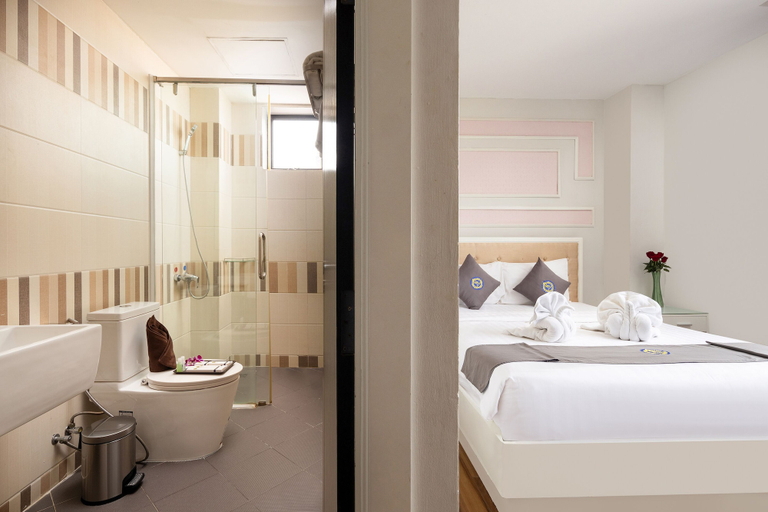 Bedroom 21