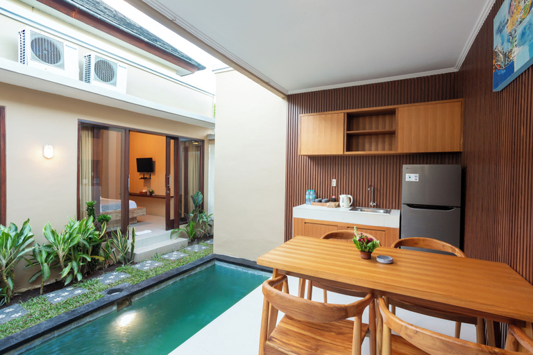Swimming Pool 27