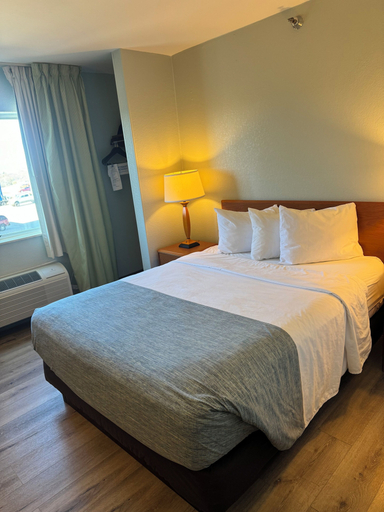 Bedroom 3, Wingate by Wyndham Sioux City, Woodbury