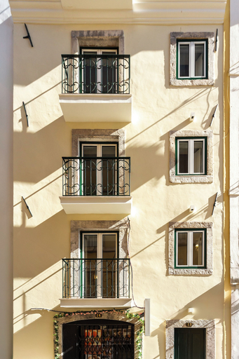 Others 5, Saudade Center Alfama II, Lisbon