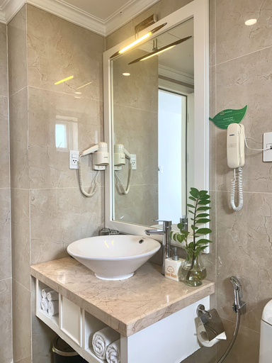 Bathroom 5, Sea Phoenix Hotel Da Nang, Da Nang