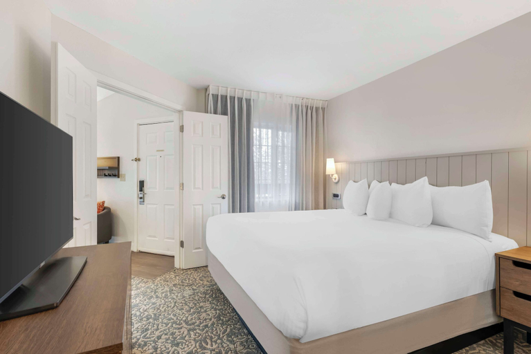 Bedroom 4, Sonesta ES Suites Dulles Airport, Fairfax