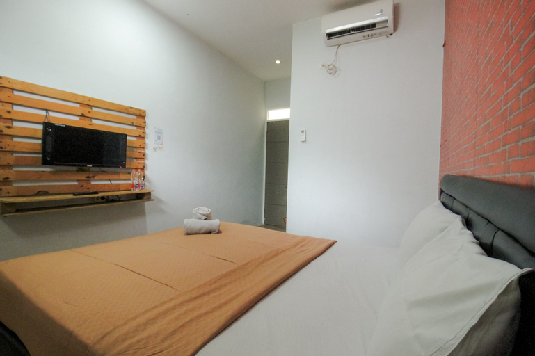 Bedroom 24