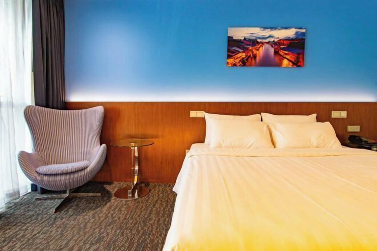 Bedroom 18