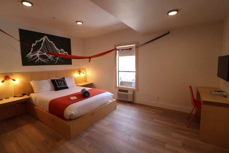 Bedroom 2, LOGE Leavenworth, Chelan