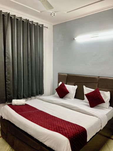 Bedroom 3, The Gleam Hotel, Gurgaon