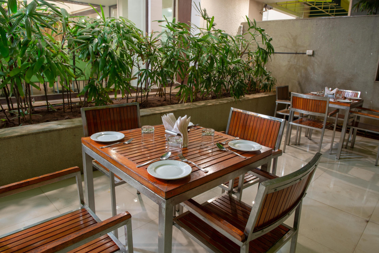 Food & Drinks 5, Serenity By Monarch, Pune