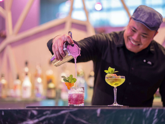 Food & Drinks 14