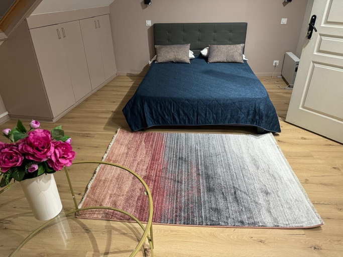 Bedroom 4, Gîtes by Hôtel Les Reflets Jaunes, Ardennes