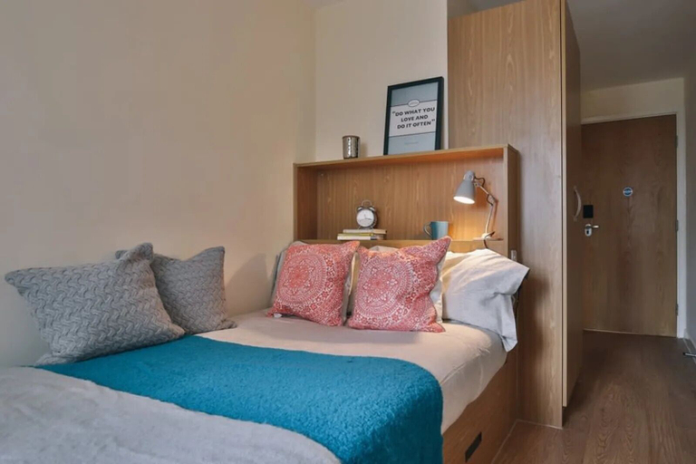 Bedroom 4, Dorchester House - Campus Accommodation, Bournemouth