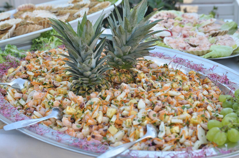 Food & Drinks