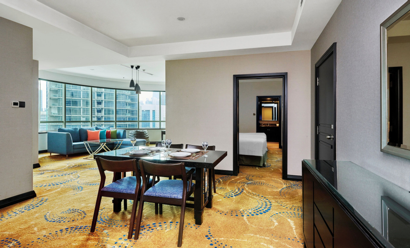 Dining Room 10