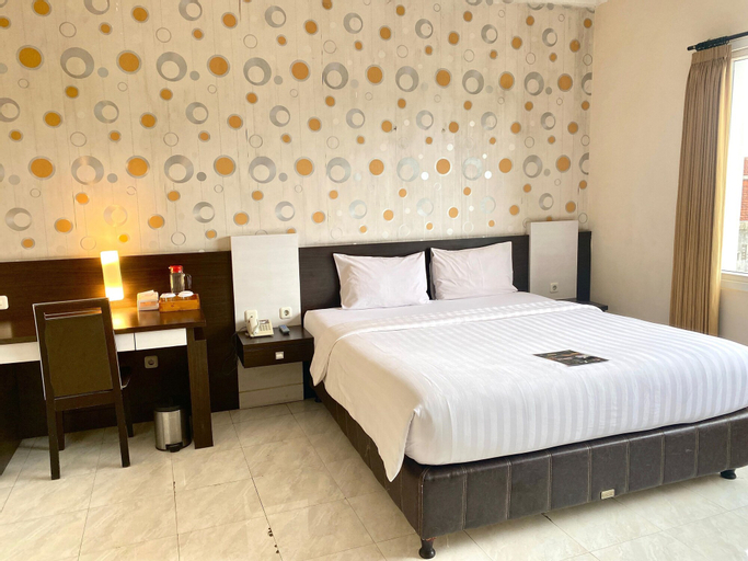 Bedroom 13